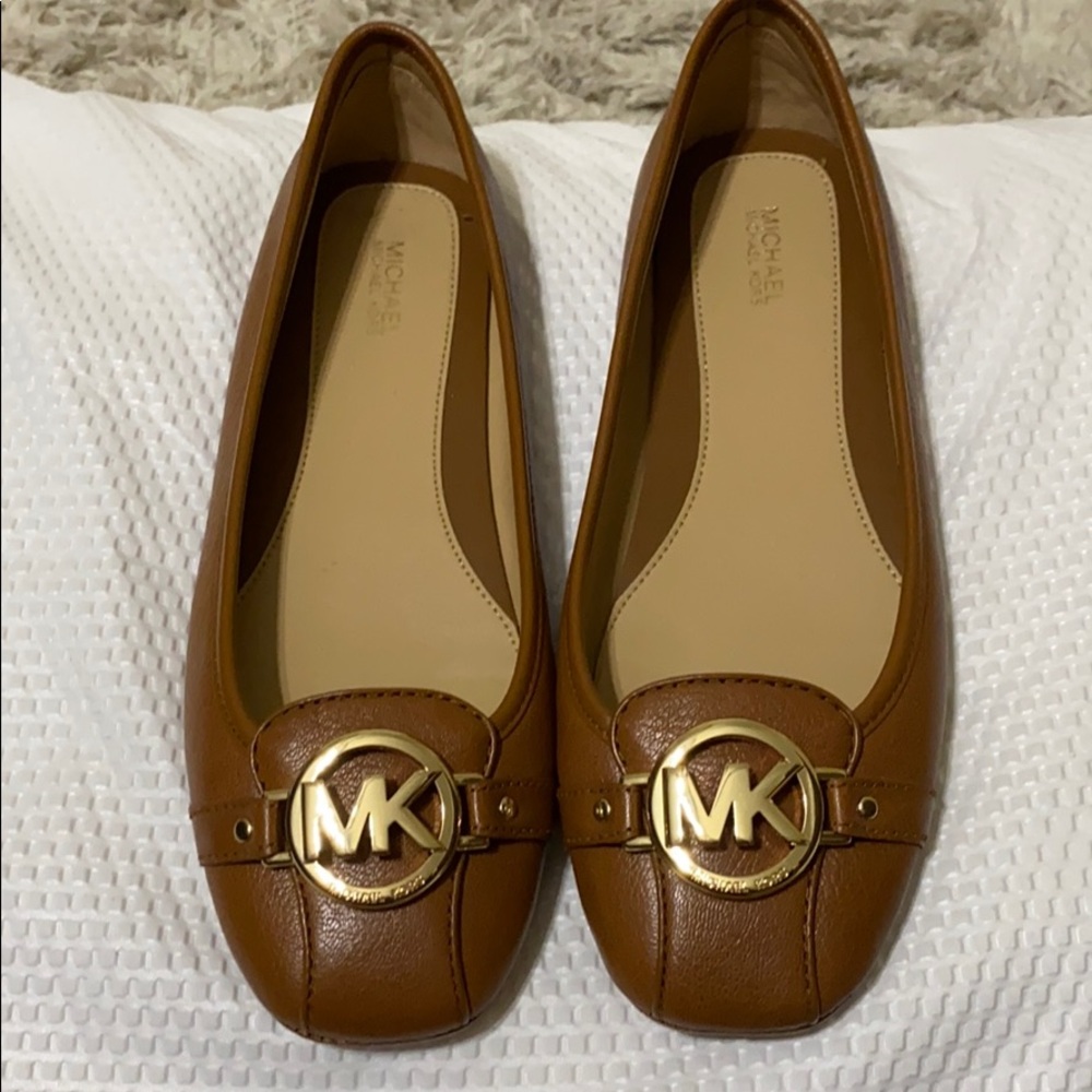 Michael Kors flats